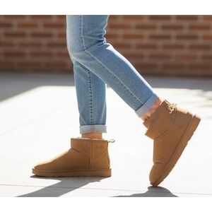 GUESS WGTWINE-T Chestnut Faux Fur Lined Gold Chain Ankle Boots Women's 10